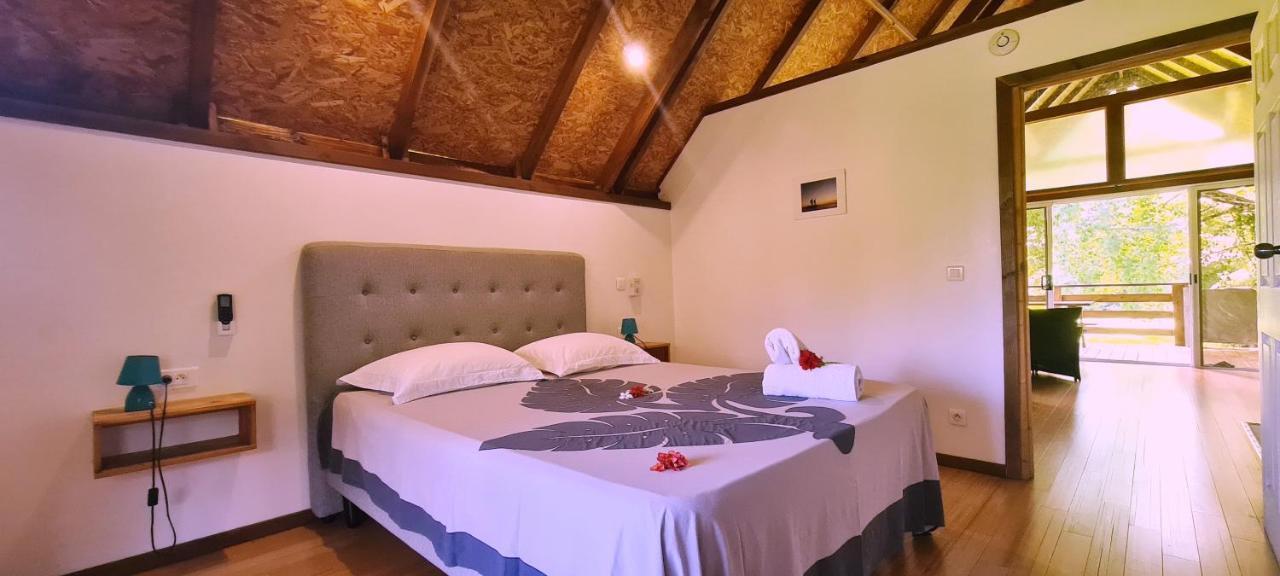 Pension Les Trois Cascades Uturoa Exterior foto